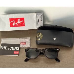 Ray‑Ban ORB2140 Wayfarer Tortoise Green Polarized Sunglasses 902/58 Italy NEW